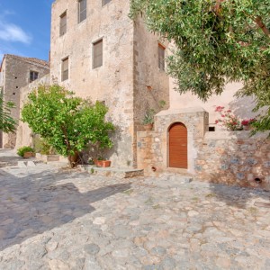 telesilla-house-monemvassia-2