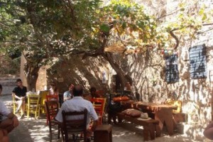 The cafe on the way to the Portello